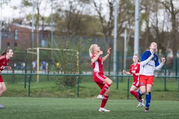 Bild 335 - F Hamburger SV 2 - SpVg Aurich : Ergebnis: 1:1